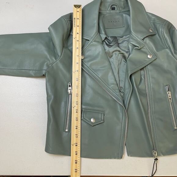 Blank NYC NWT Revolve Green Notched Collar Zip Up Faux Leather Moto Jacket Small - Picture 7 of 11